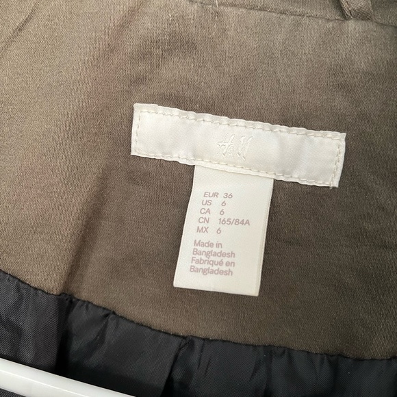 Women’s Jacket - Picture 3 of 5